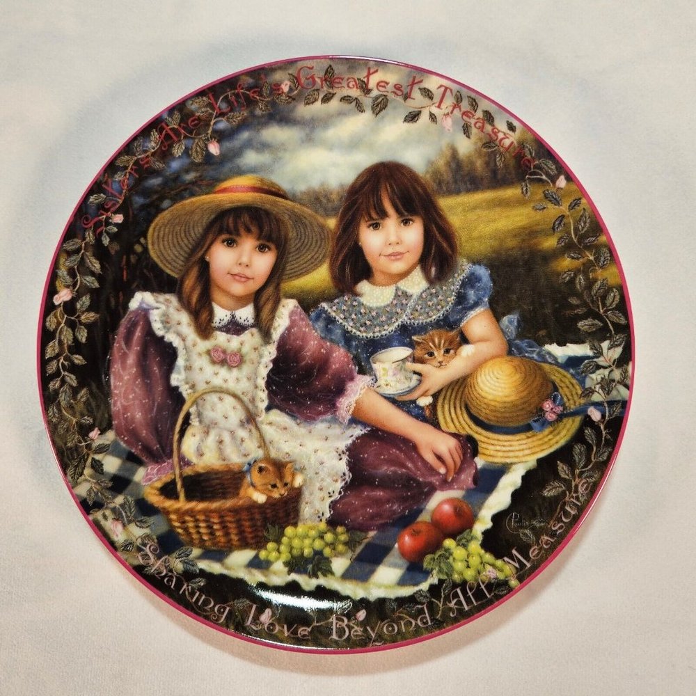 Bradford Exchange Plate "LIFE'S GREATEST TREASURE" 5th Issue in Kindred Moments‎